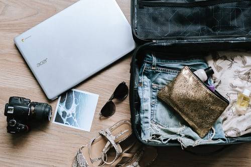 5 Travel Essentials You Should Always Pack
